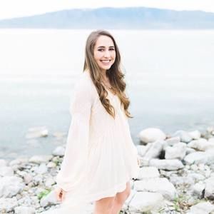 Meet your Posher, Alyssa